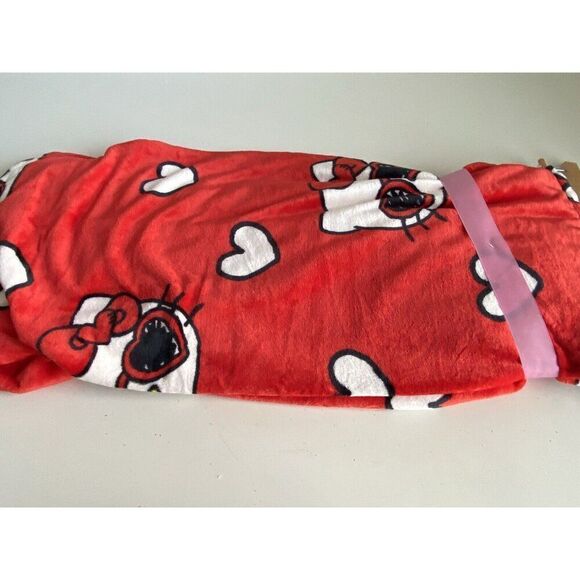 Hello Kitty Sunglasses Valentines Soft Throw Red Blanket White Hearts 60 X 70” - Picture 12 of 15